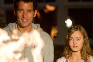 intruders-movie-image-clive-owen-03